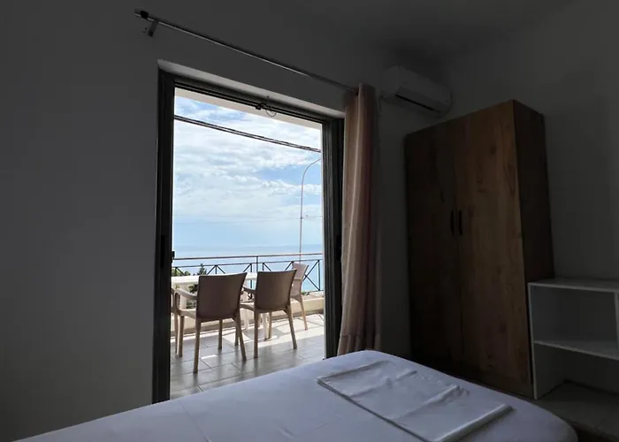 Agilia 3* Himare